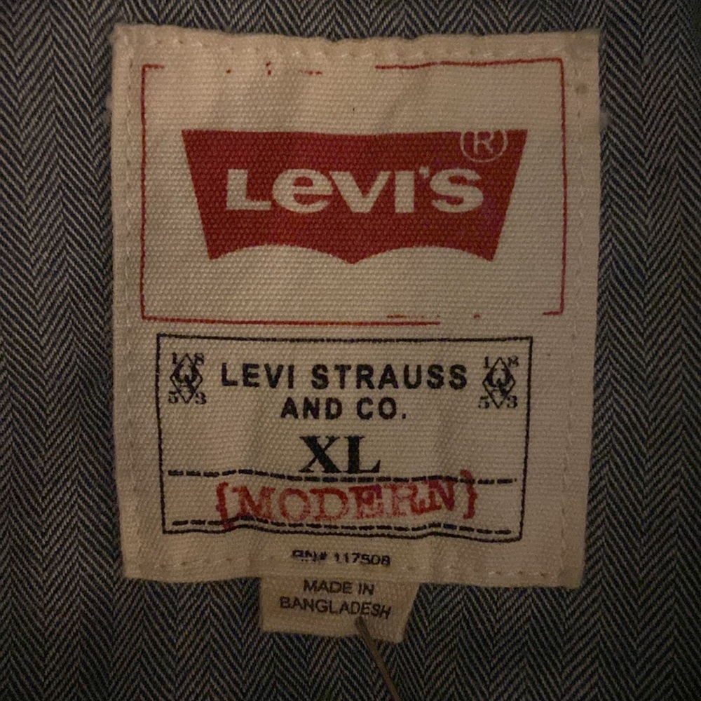 NWOT Men’s Levi’s XL collared modern button up long sleeve shirt denim blue - Picture 9 of 14